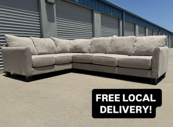 FREE DELIVERY || Living Spaces 2Pc Sectional Couch
