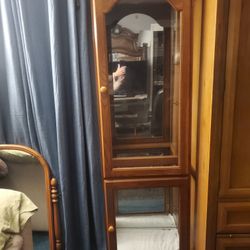 Curio cabinet