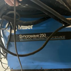 Miller Syncrowave 250 Welder CC AC/DC Welding Power Source 