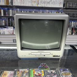 Magnavox With DVD Player Built In $200 Gamehogs 11am-7pm