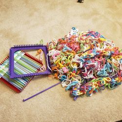 Weaving Loom - Set of 2 with TONS of bands!