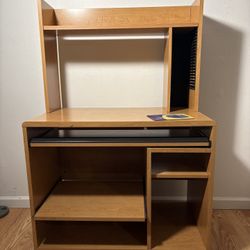 Light Wood Computer Desk w/Hutch 