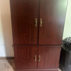 Armoire / Tv Stand