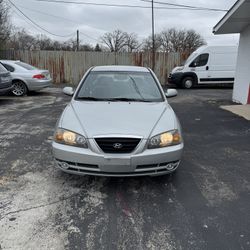 2006 HYUNDAI ElANTRA 