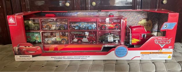 Disney Parks Pixar Cars Mack Die-Cast Carrier Hauler Gift Set of 8