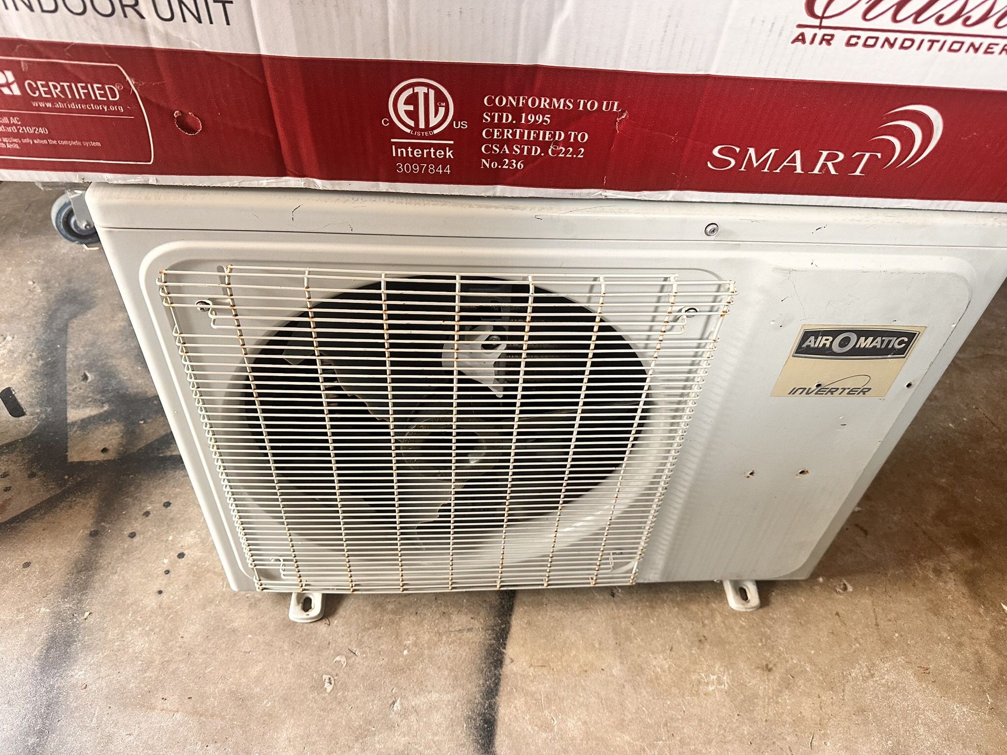 MINI SPLIT AC UNIT IN GOOD WORKING ORDER