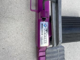 UNITEC WHEEL CHOCK MODEL 2300