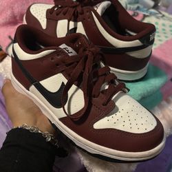Nike Dunks 