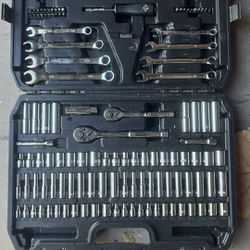 Mechanic Socket Tool Set 145 Pieces 