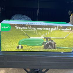 Brand New Traveling Sprinkler 