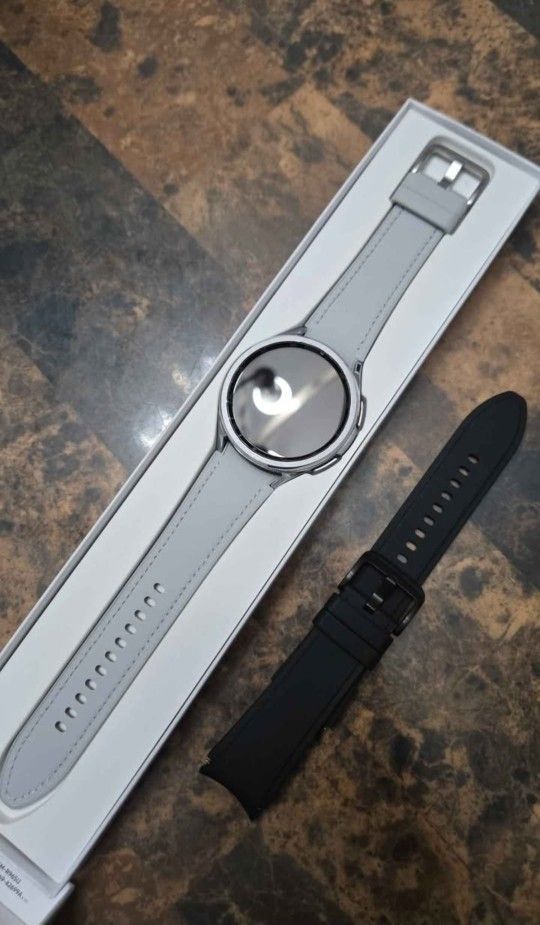 Samsung Galaxy Watch6 Classic Unlocked (Cellular/Bluetooth - 47 MM)