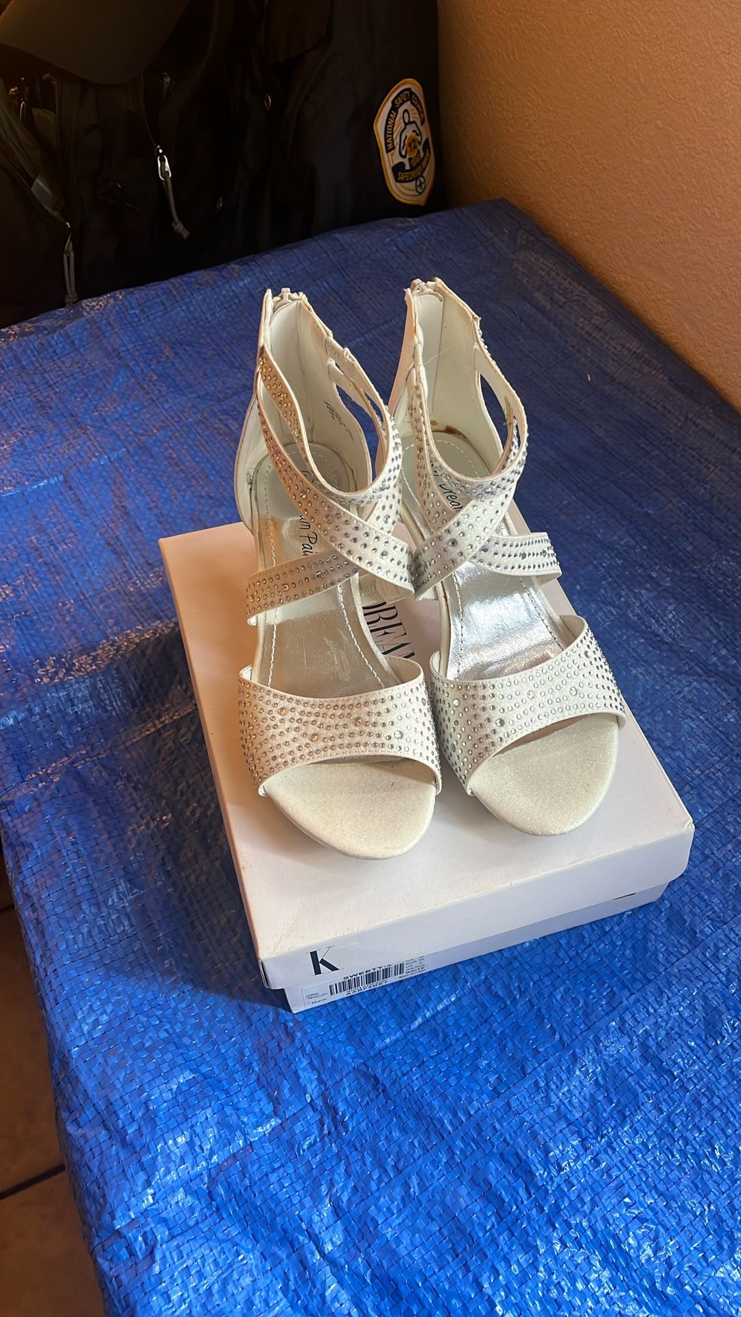 White Heels With Stones And Zipper On Back