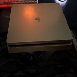 PS4 Gold Edition 