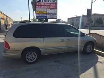 2000 Chrysler Town & Country