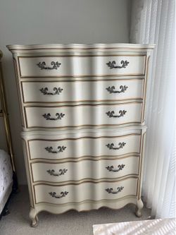 Vintage 6 Drawer Dresser + nightstand set