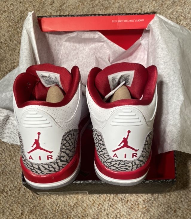 Jordan 3 Cardinal Red Size 6.5Y