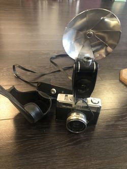 Vintage antique original case for 📷 camera , and camera , very good conditions , down town miami area 33128