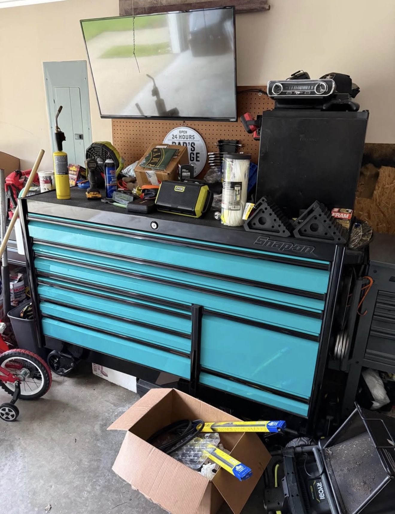 Snap On Limited Edition Tool Box 68”