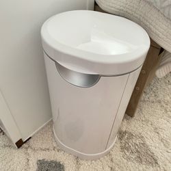 Diaper Pail, Newborn Essentials