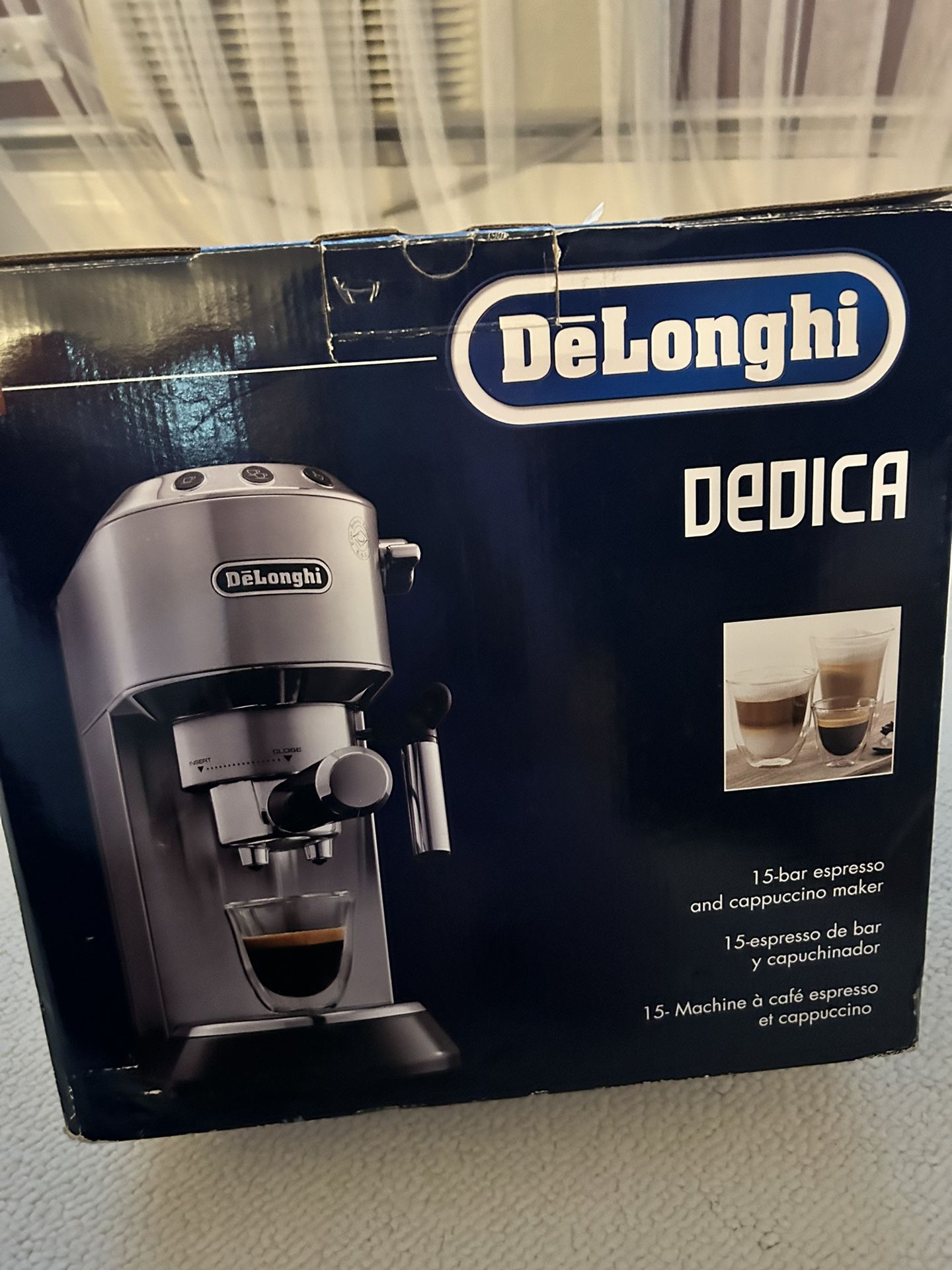 DELONGHI ESPRESSO COFFEE MACHINE (NEW)