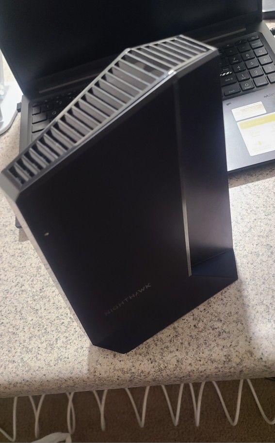 NETGEAR NIGHTHAWK VOICE CABLE MODEM CM2050V