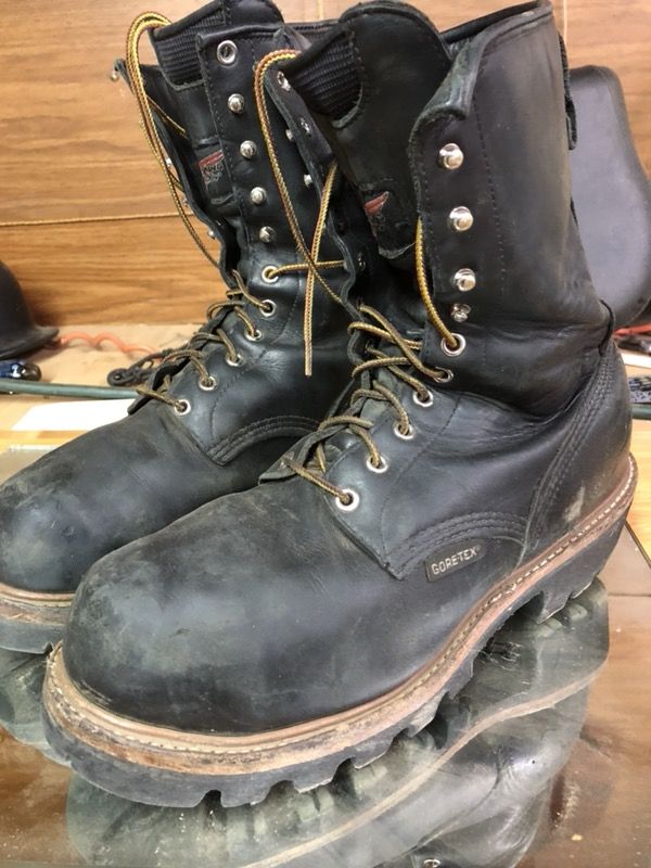 Redwing climbing lineman boots with metatarsal protection