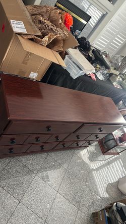 Dresser for sale $30