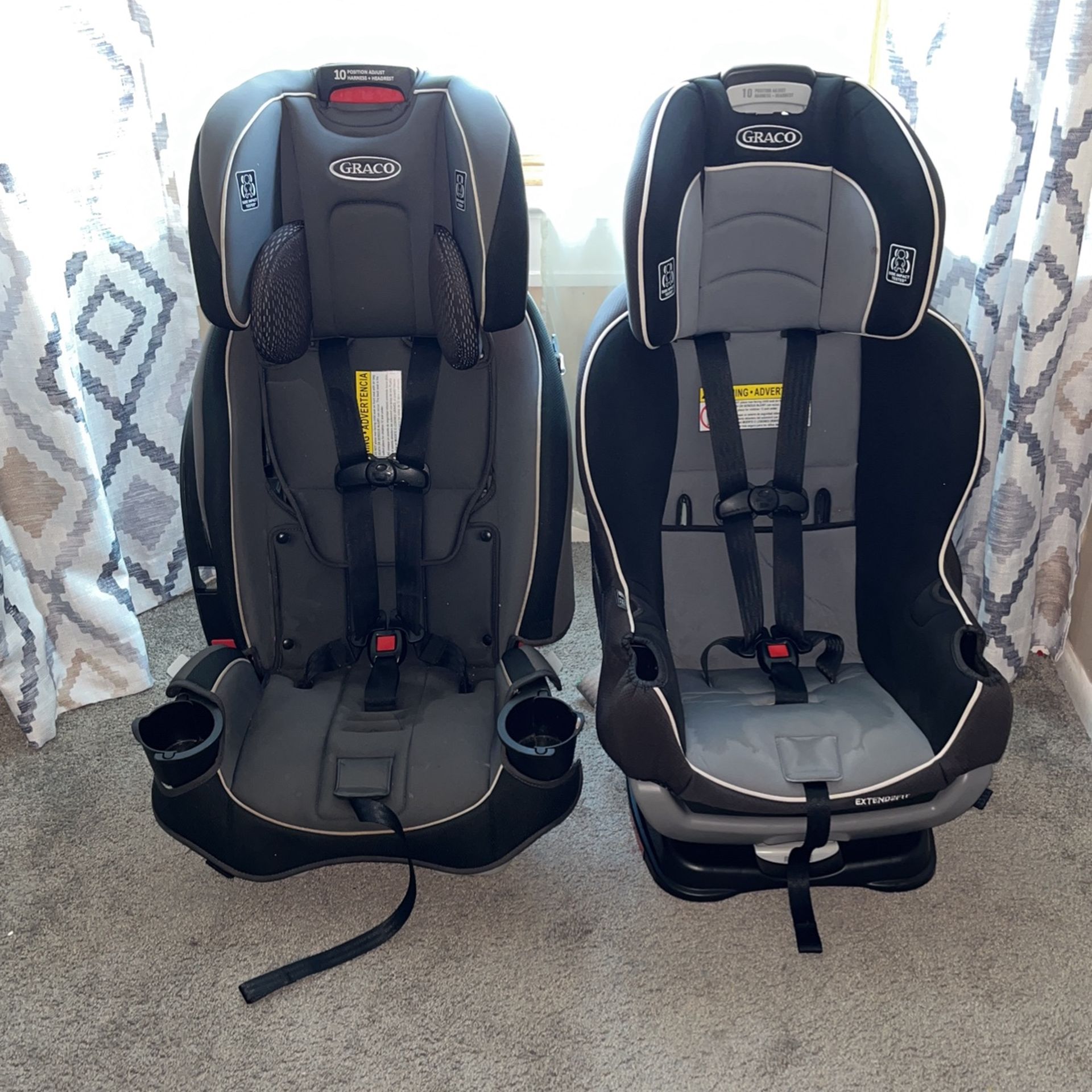 2 Graco Car Seats Front/rear Facing  $100 For Both