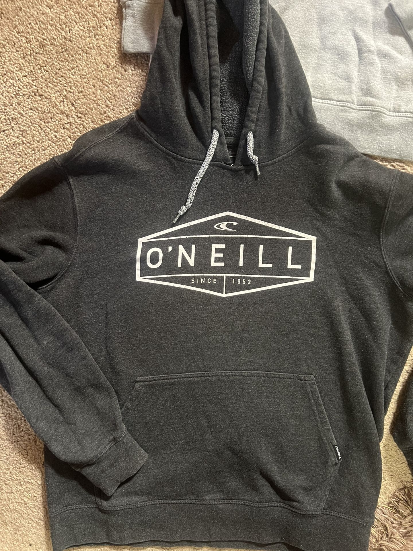 Men's O'neill Sweatshirts, Size, Large, And Small $10 Each
