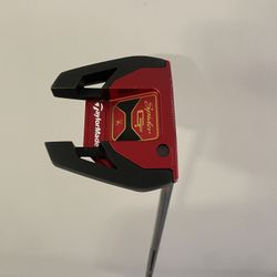 TaylorMade Spider GT Red Putter