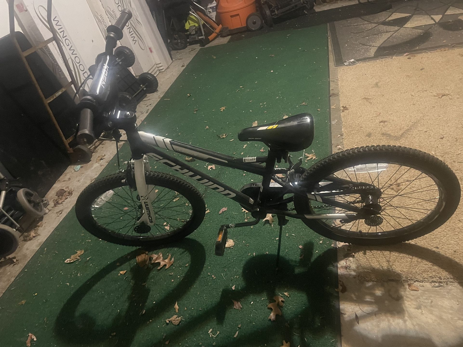 Schwinn Koen 20” Kids Bike 