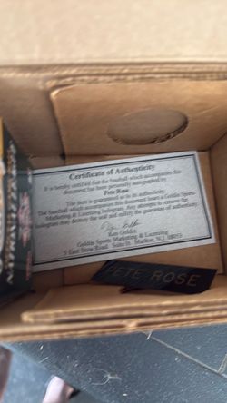 PETE Rose signed ball