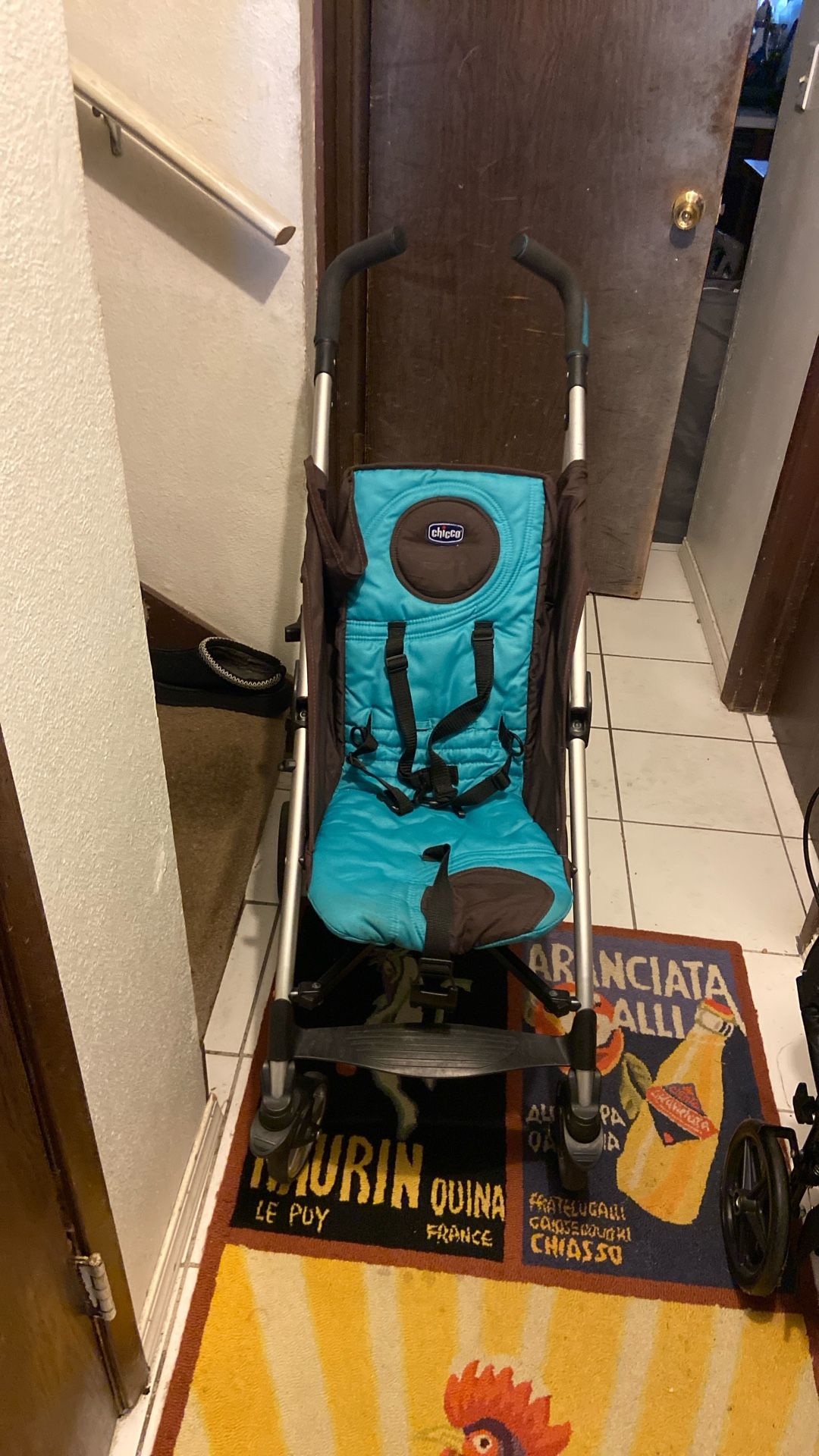 Chicco umbrella Stroller Price 13$. Pick Up. E. 72. And Grand View E. Tacoma