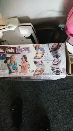 Yard sale toys crock pot quesadilla maker Legos bake oven for kids laser printer erc