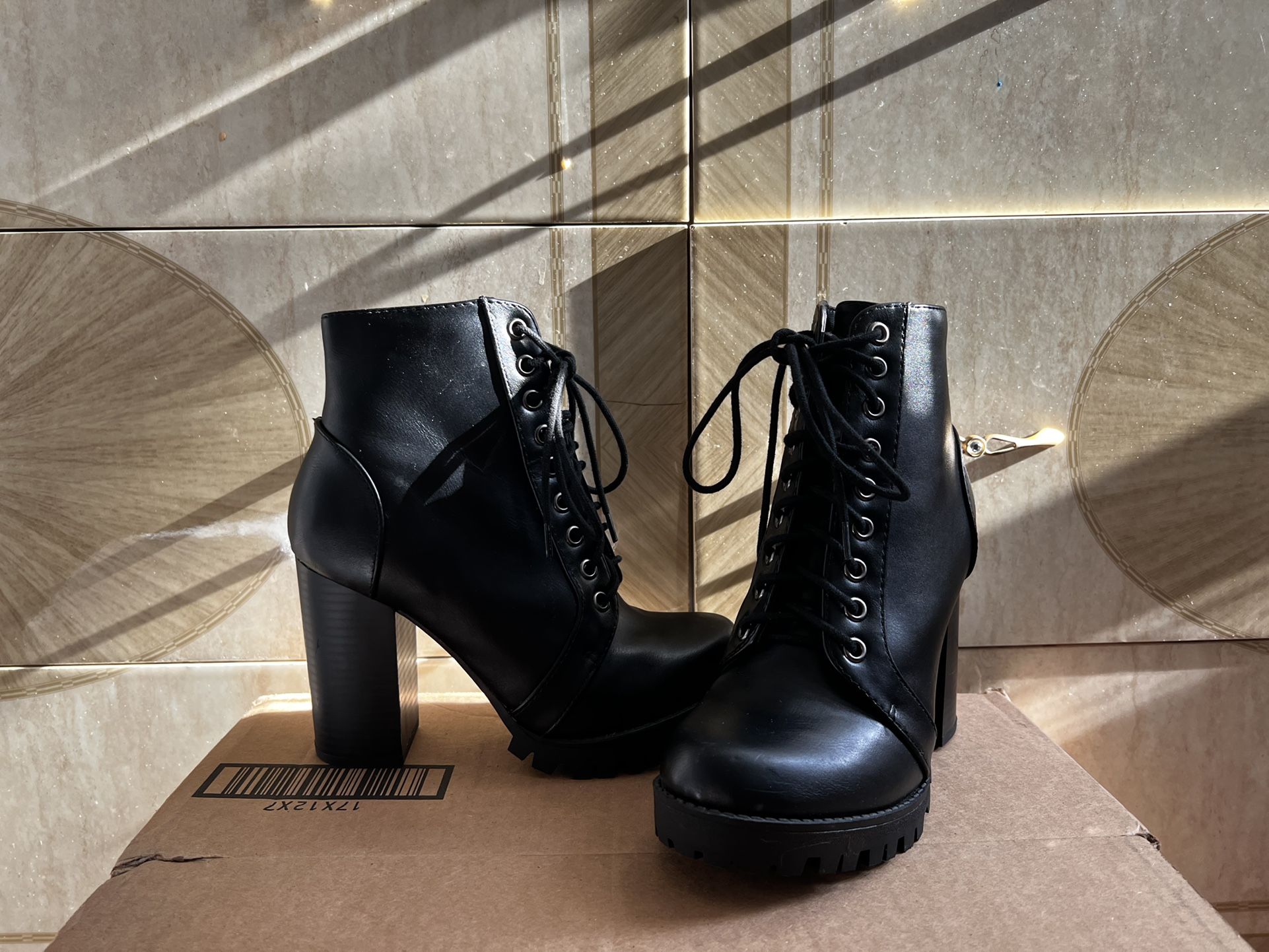 Leather Zip-up And Lace-up Chunky Ankle Boots