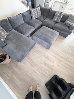 Beautiful 3 Piece Sectional