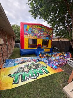 Bouncy house/ Brincolin