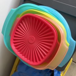 Tupperware Storage Bowls (Rainbow)! 