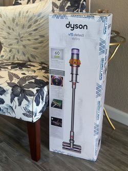 “Dyson V15 Detect Extra” BRAND NEW UNOPENED OBO