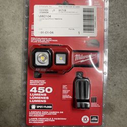 Milwaukee 450 Lumens Headlamp