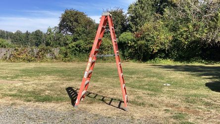 Louisville 8’ Fiberglass Step Ladder