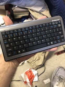 Iogear Mini keyboard