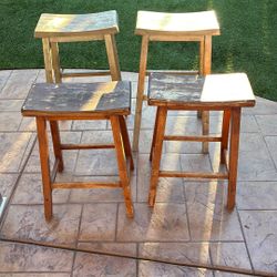 4 BAR STOOLS