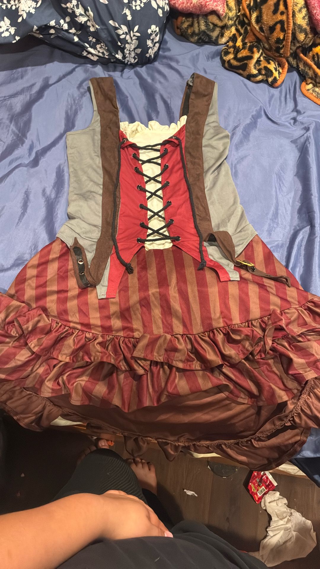 Women’s Pirate Costume