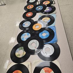21 45 records 50s-80s, Supreme, Neil Diamond, Diana Ross, Natalie Cole, etc.