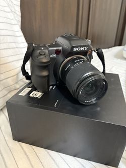 Sony DSLR-A700 (not Firm On Price)