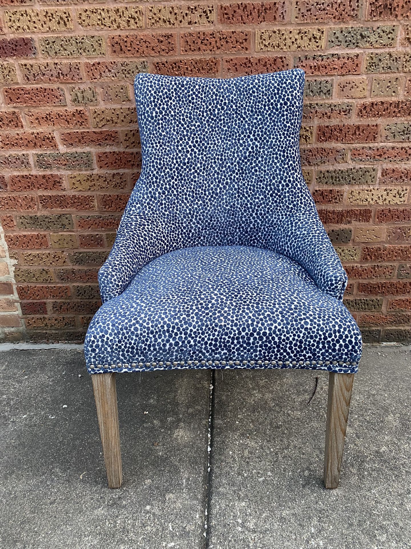 Entryway Chair