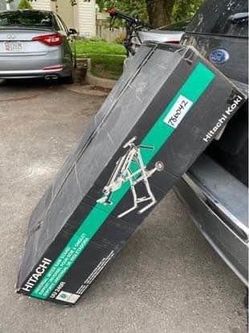 NEW Hitachi Universal Saw Stand