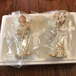The Angel’s Serenade 1999 Figurines With Date Mark