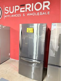 PREOWNED LG 36 INCH REFRIGERATOR BLACK STAINLESS